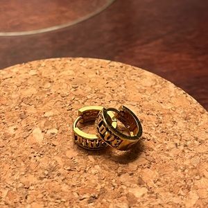 “Juicy love” juicy couture mini hoops